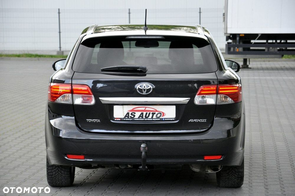 Toyota Avensis 1.8 Executive - 31