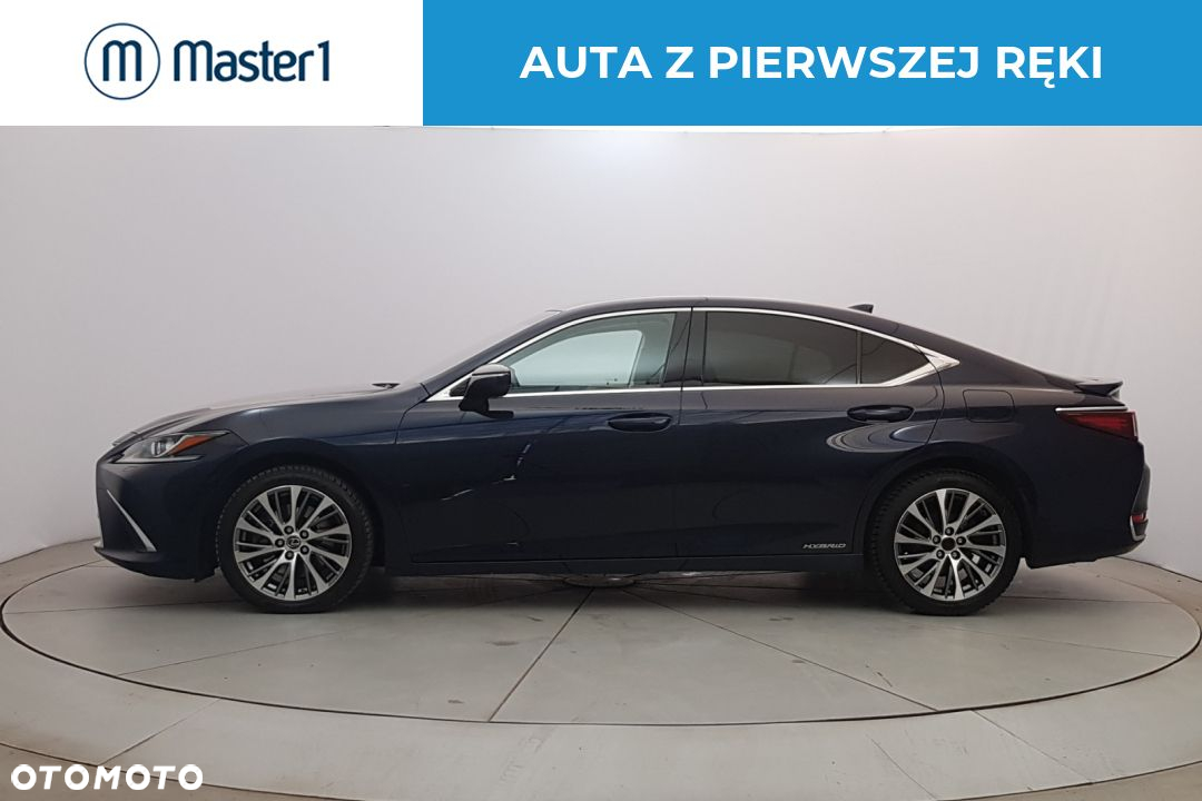 Lexus ES 300h Business Edition - 4