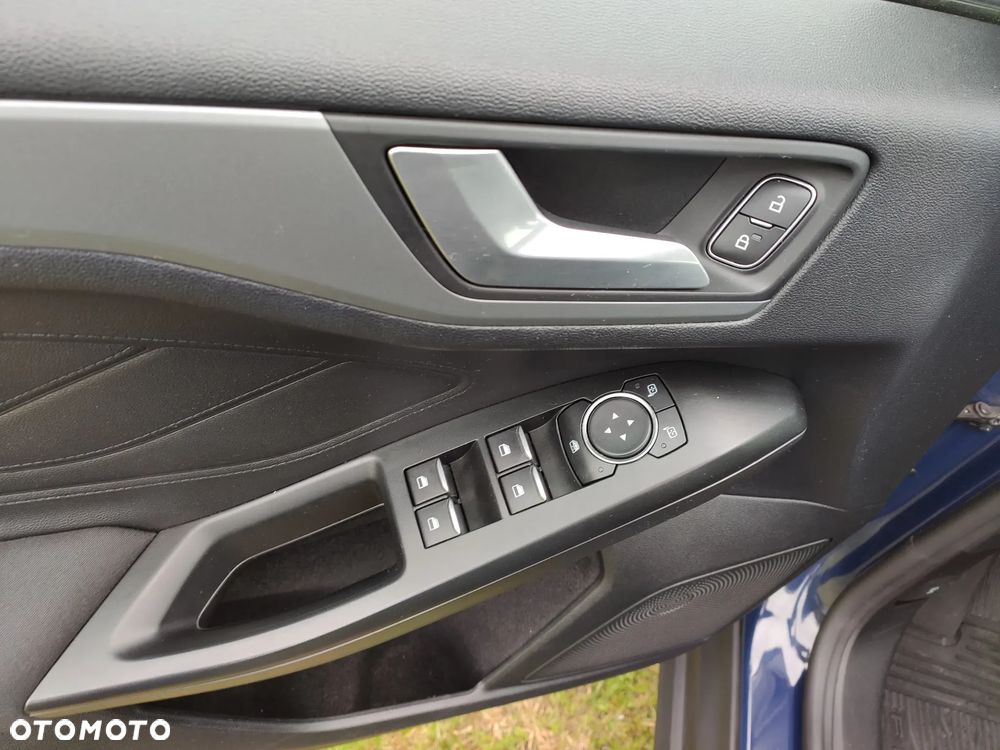 Ford Focus 1.0 EcoBoost Trend Edition - 18