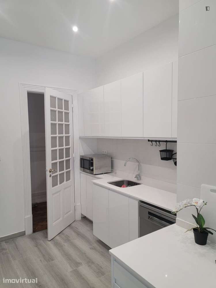 Quarto - localizado em Arroios Lisbon - Grande imagem: 5/9