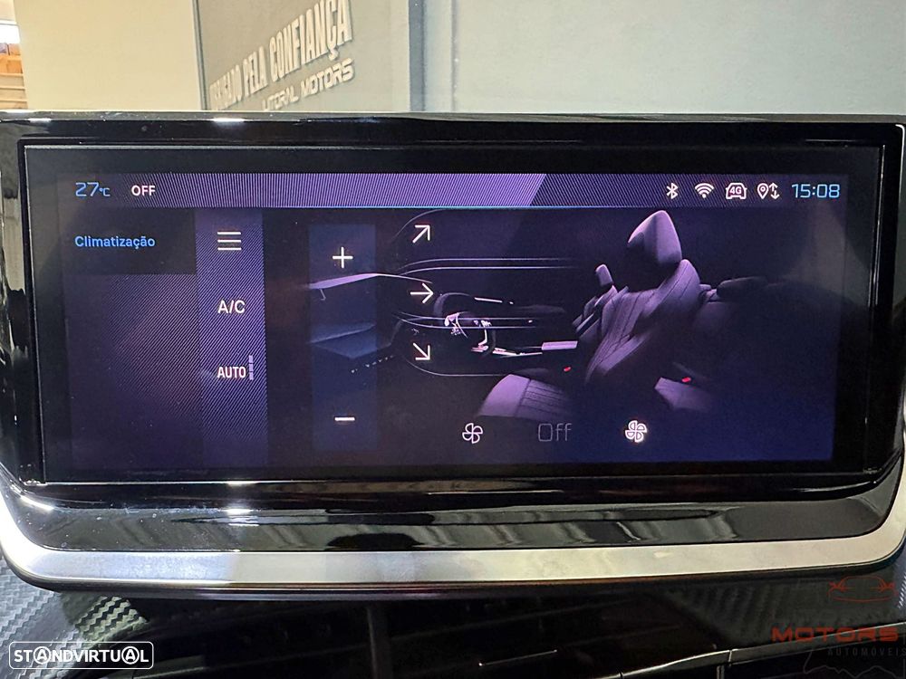 Peugeot 2008 PureTech 130 EAT8 Allure - 32