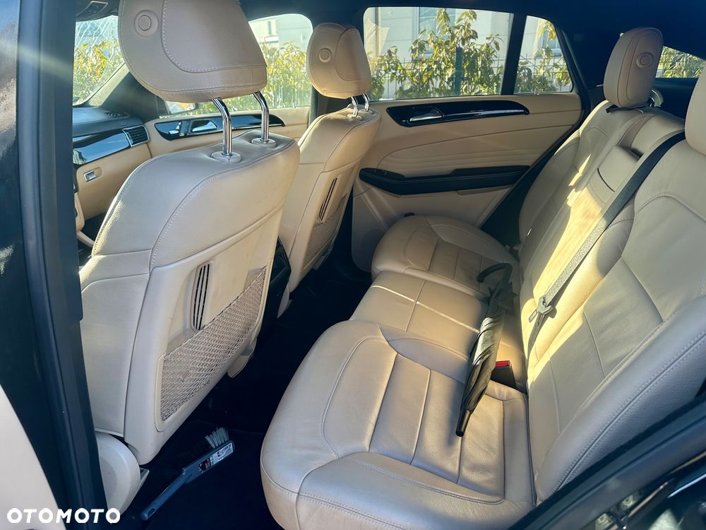 Mercedes-Benz GLE - 11