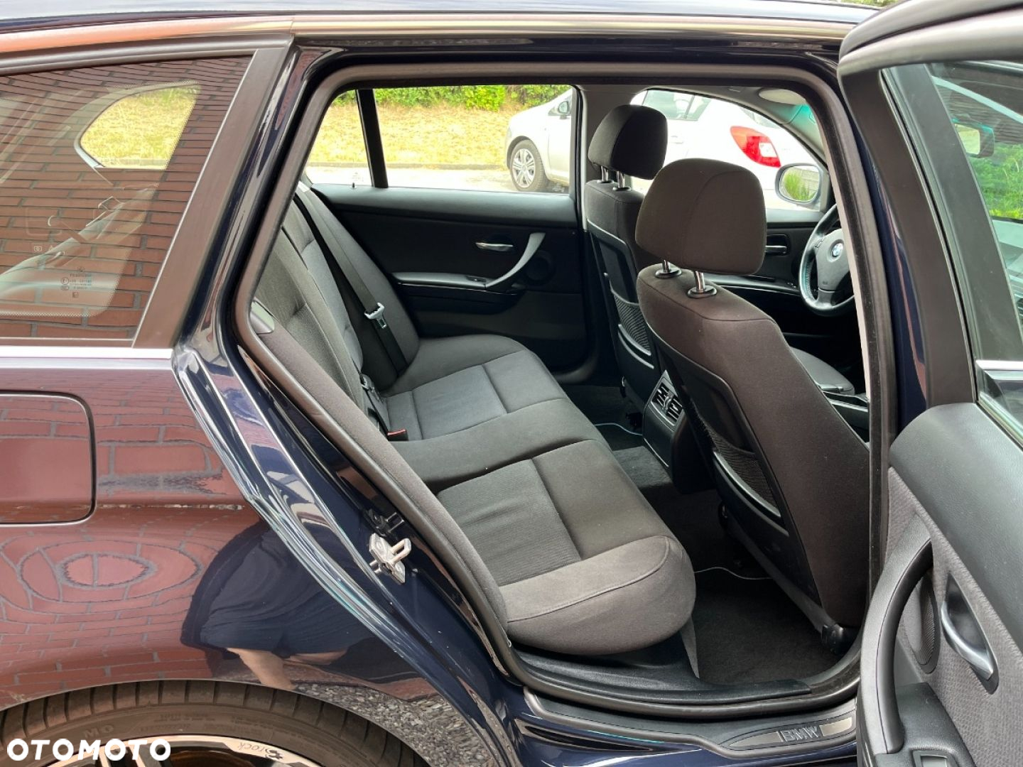 BMW Seria 3 330d DPF Touring Edition Sport - 18