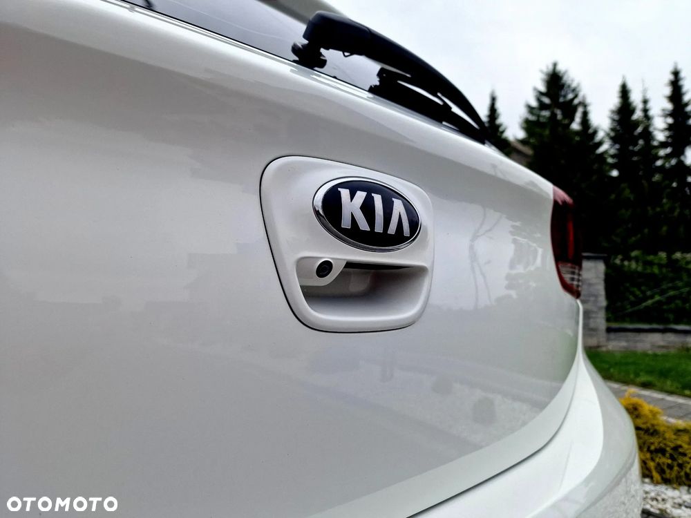 Kia Rio 1.4 L - 14