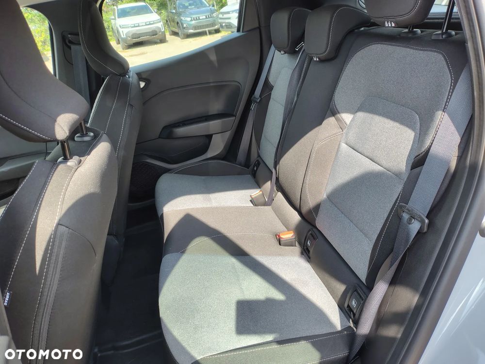 Renault Clio - 10