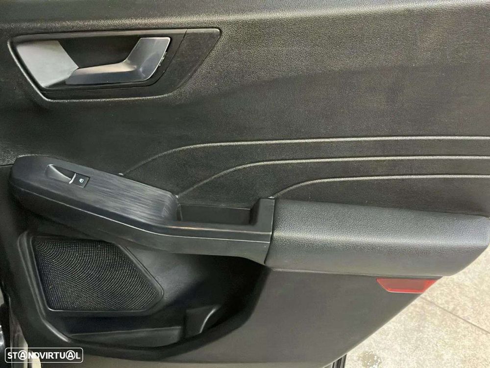 Ford Kuga 1.5 TDCi EcoBlue Titanium - 24