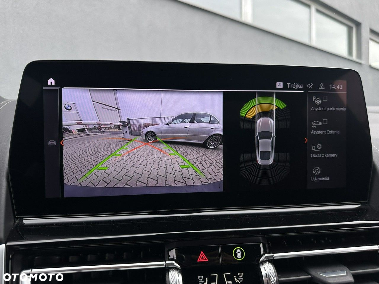 BMW Seria 8 - 15