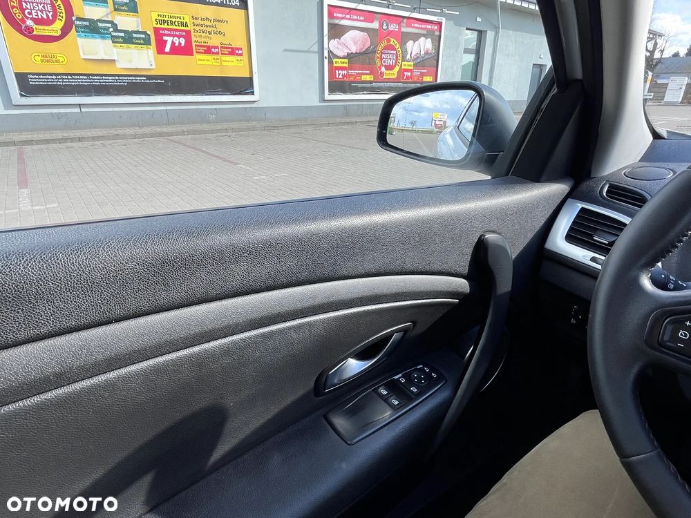 Renault Megane 1.9 dCi FAP Dynamique - 22