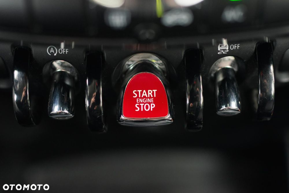 MINI Countryman Cooper D ALL4 - 24