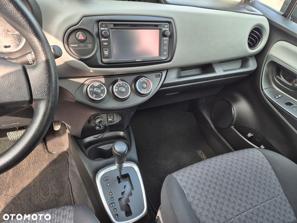 Toyota Yaris - 23