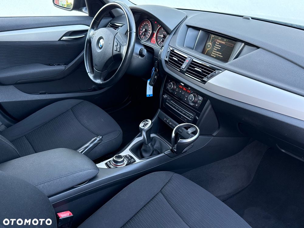 BMW X1 sDrive20d xLine - 31