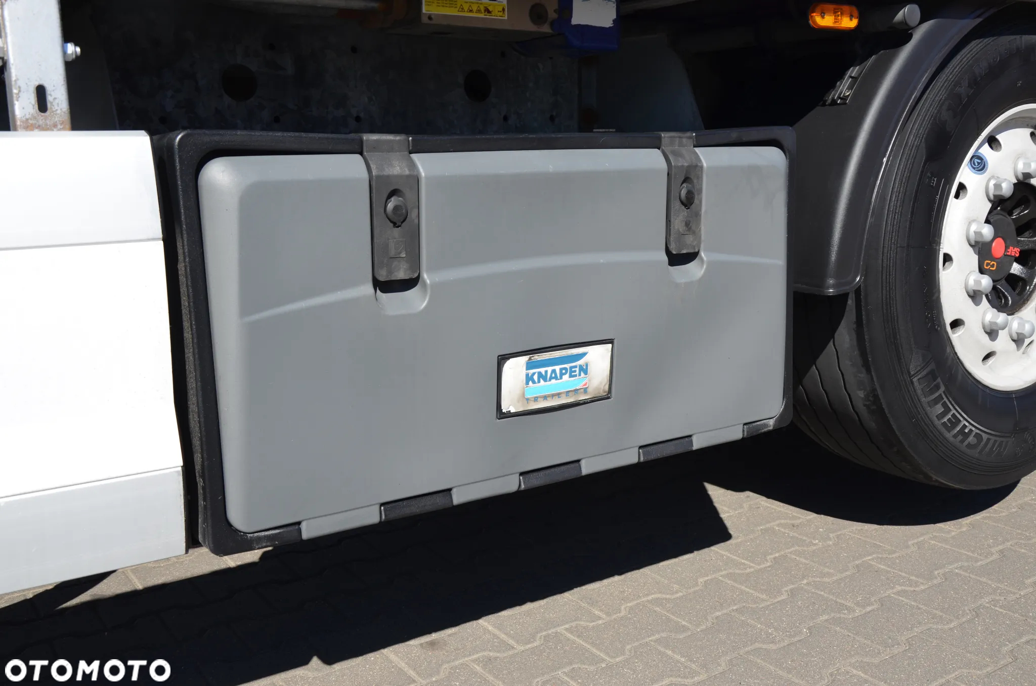 Knapen K100 / RUCHOMA PODŁOGA / WALKING FLOOR / OŚ PODNOSZONA / PILOT / WABCO / 0821 - 9