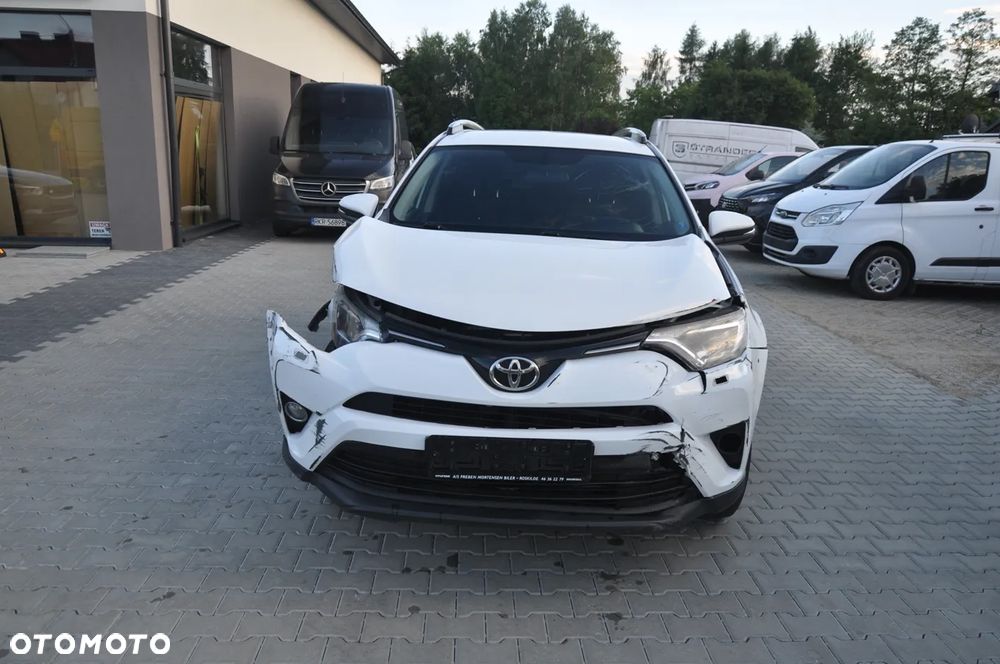 Toyota RAV4 2.0 4x4 Start&Stop Executive - 3