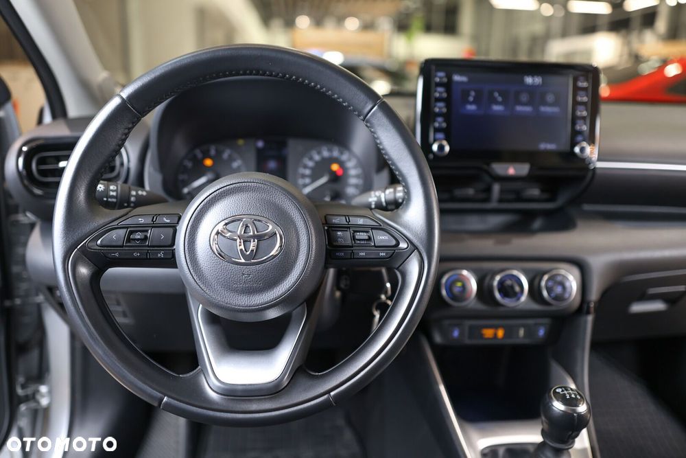 Toyota Yaris 1.5 Comfort - 23