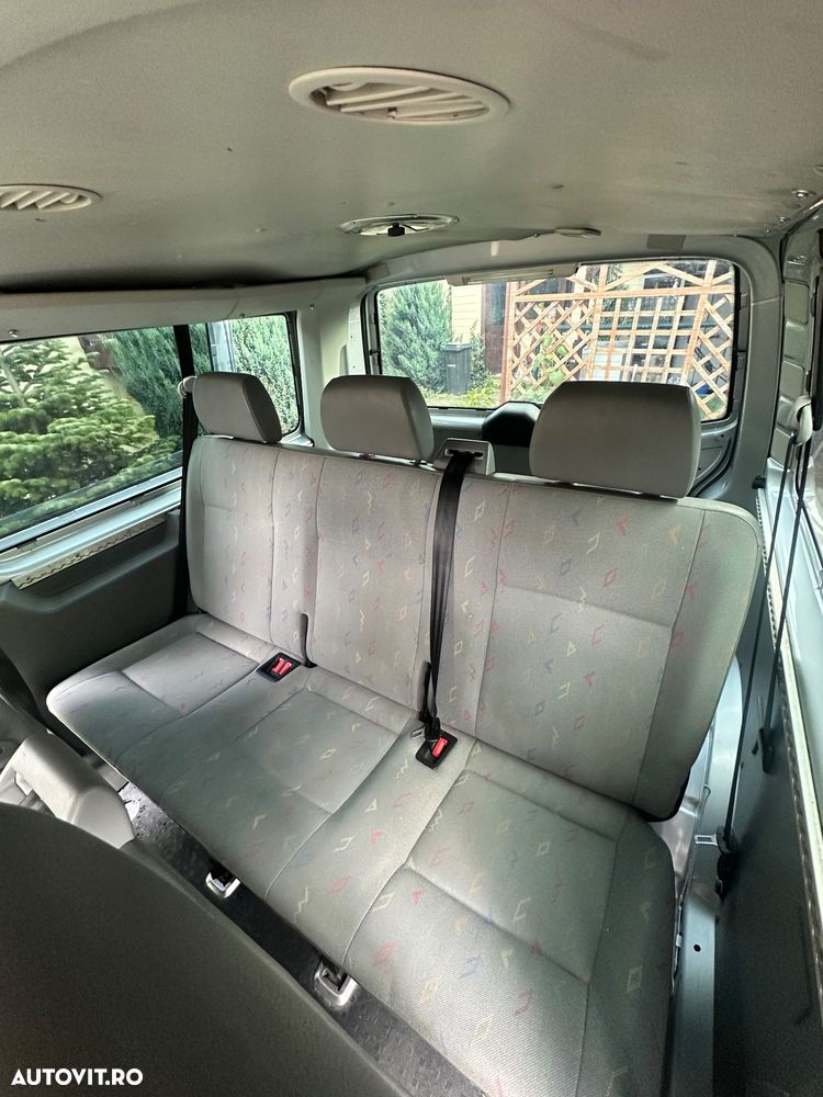Volkswagen Transporter - 11