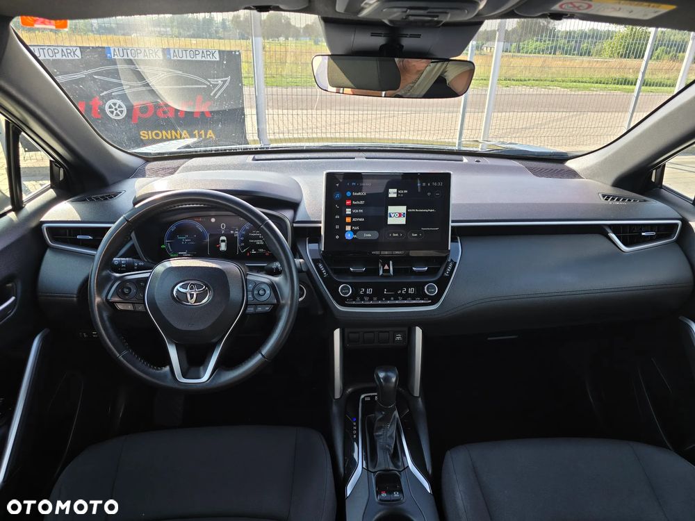 Toyota Corolla Cross 2.0 Hybrid Comfort - 28