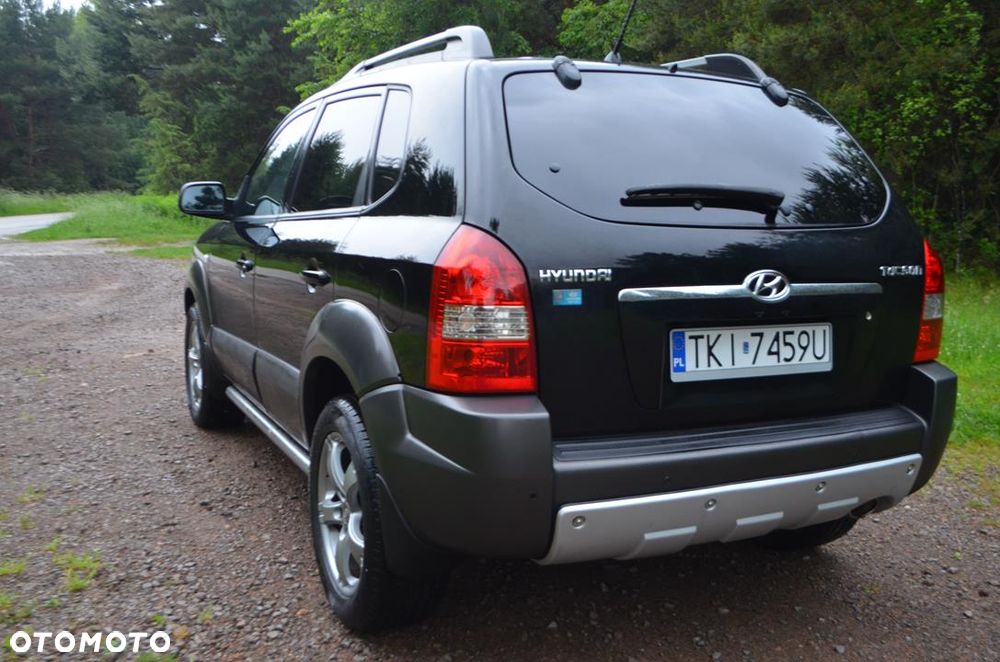 Hyundai Tucson 2.0 2WD GLS Style - 14