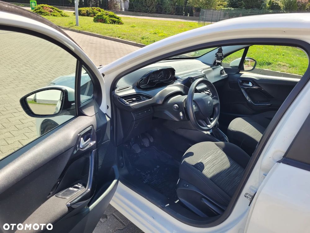 Peugeot 208 PureTech 68 Like - 9