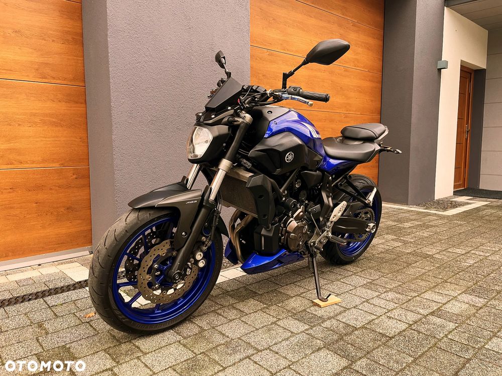 Yamaha MT - 4