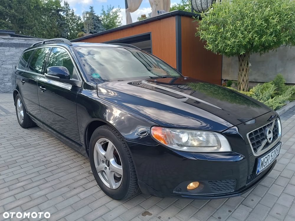 Volvo V70 D2 Edition Pro - 1