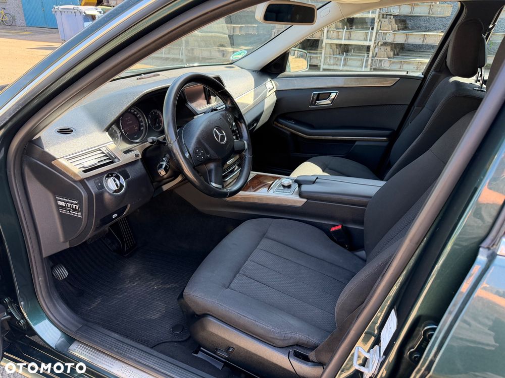 Mercedes-Benz Klasa E 350 CDI DPF BlueEFFICIENCY 7G-TRONIC Elegance - 6