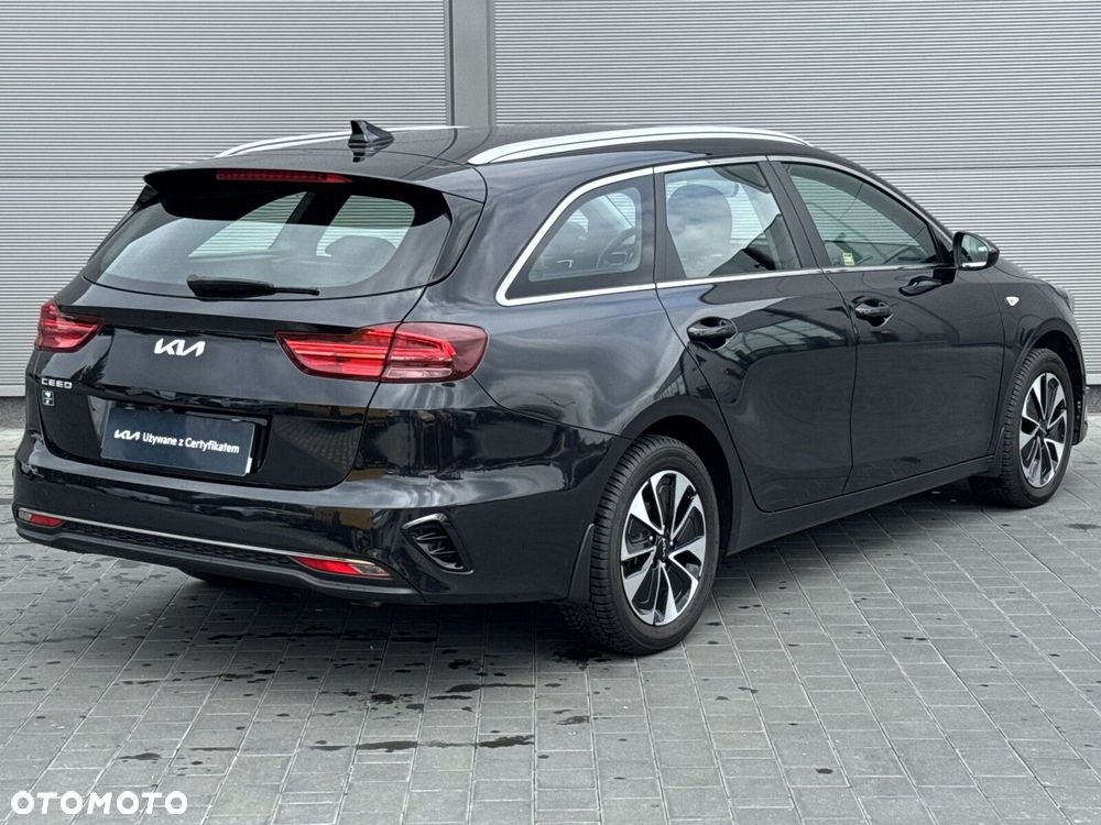 Kia Ceed 1.5 T-GDI M - 10