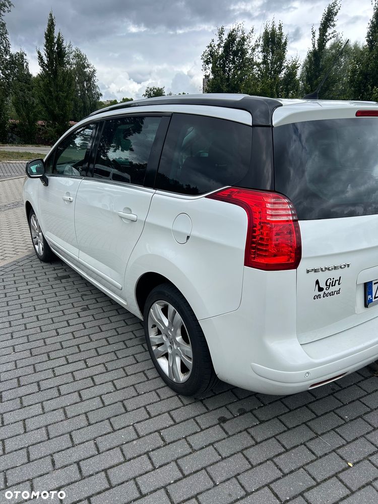 Peugeot 5008 1.6 THP Family 7os - 4