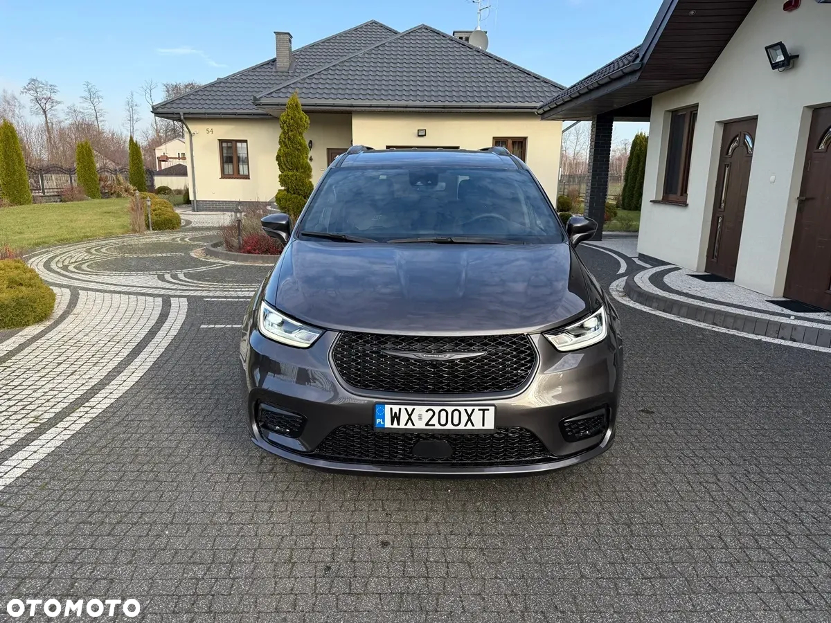 Chrysler Pacifica - 10