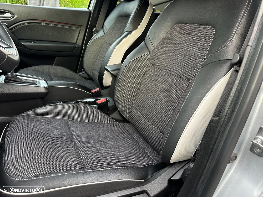 Renault Captur - 21