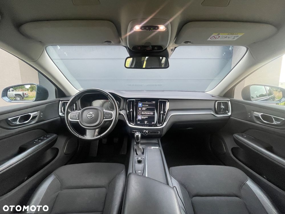 Volvo V60 D3 Drive-E Momentum - 11