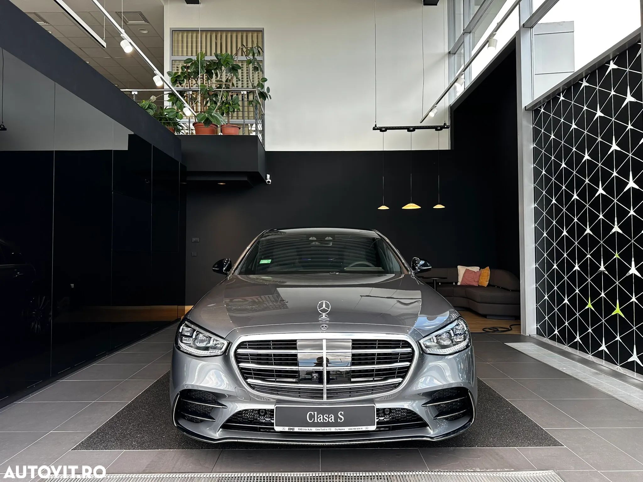Mercedes-Benz S - 1