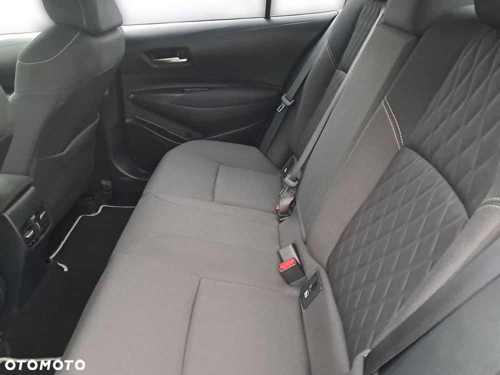 Toyota Corolla 1.8 Hybrid Comfort - 13