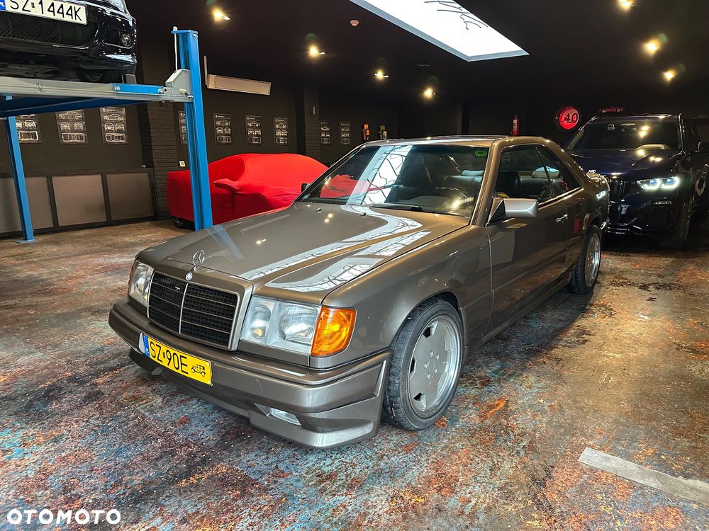 Mercedes-Benz W124 (1984-1993) - 1