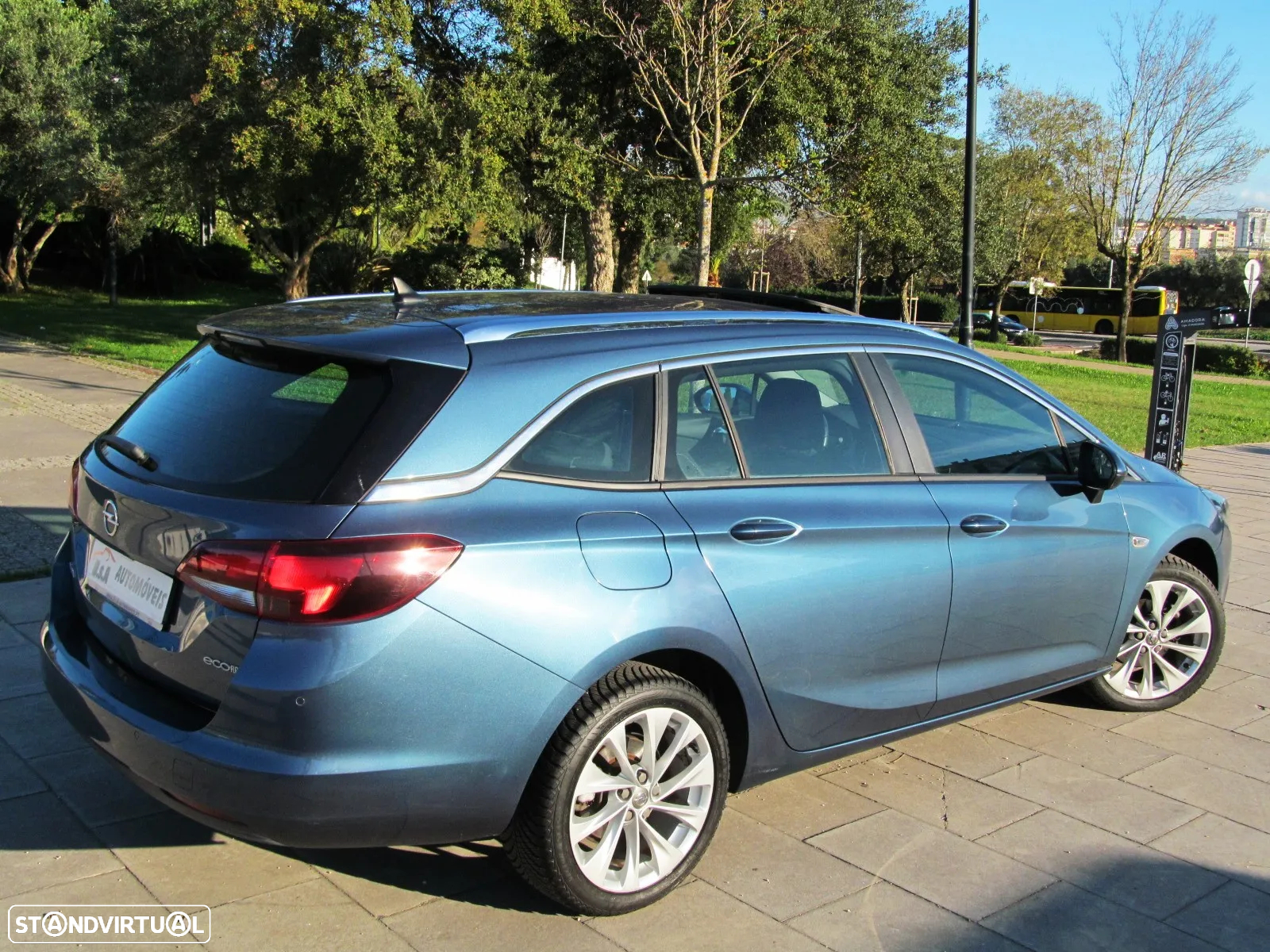 Opel Astra Sports Tourer 1.0 Innovation S/S - 2
