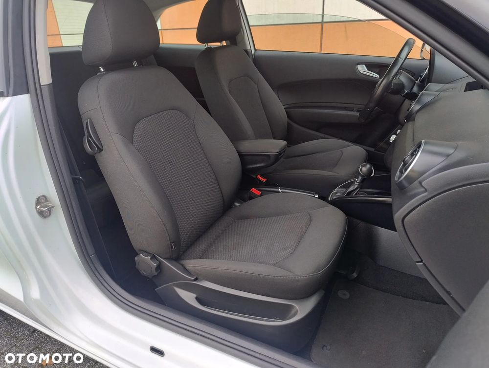 Audi A1 1.0 TFSI ultra S tronic design - 11
