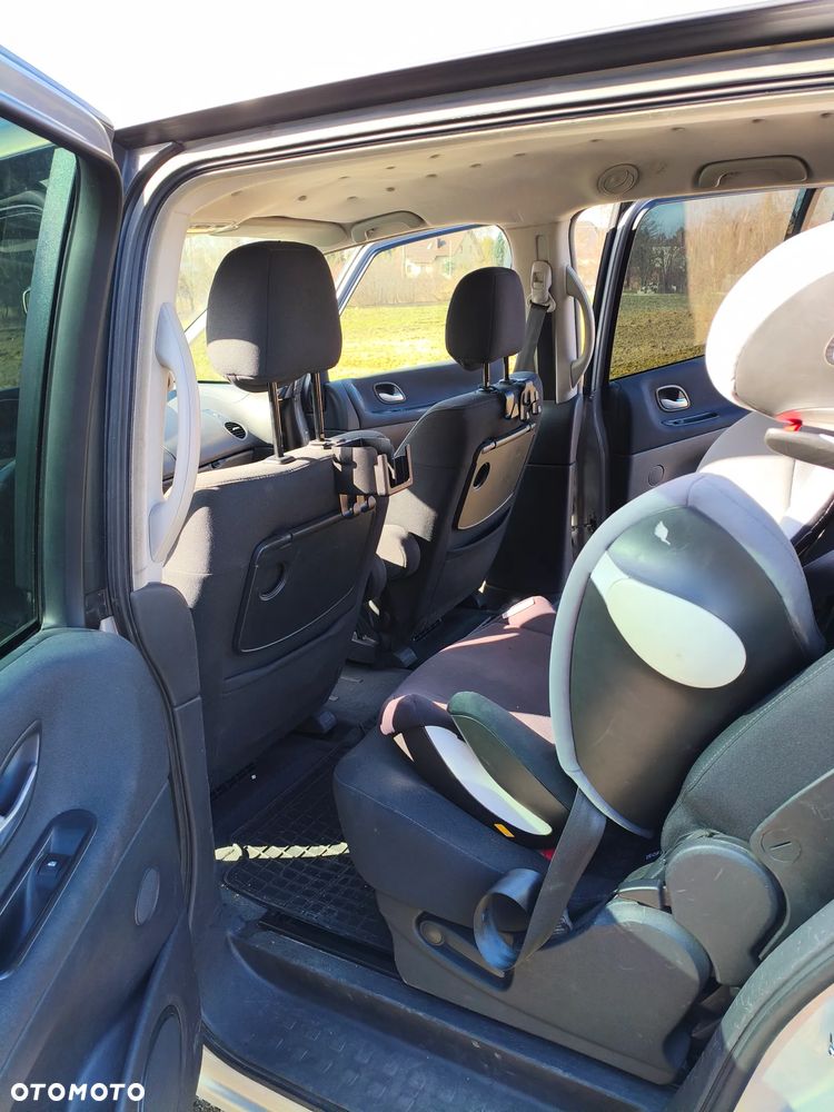 Renault Espace 2.0 dCi Expression - 10