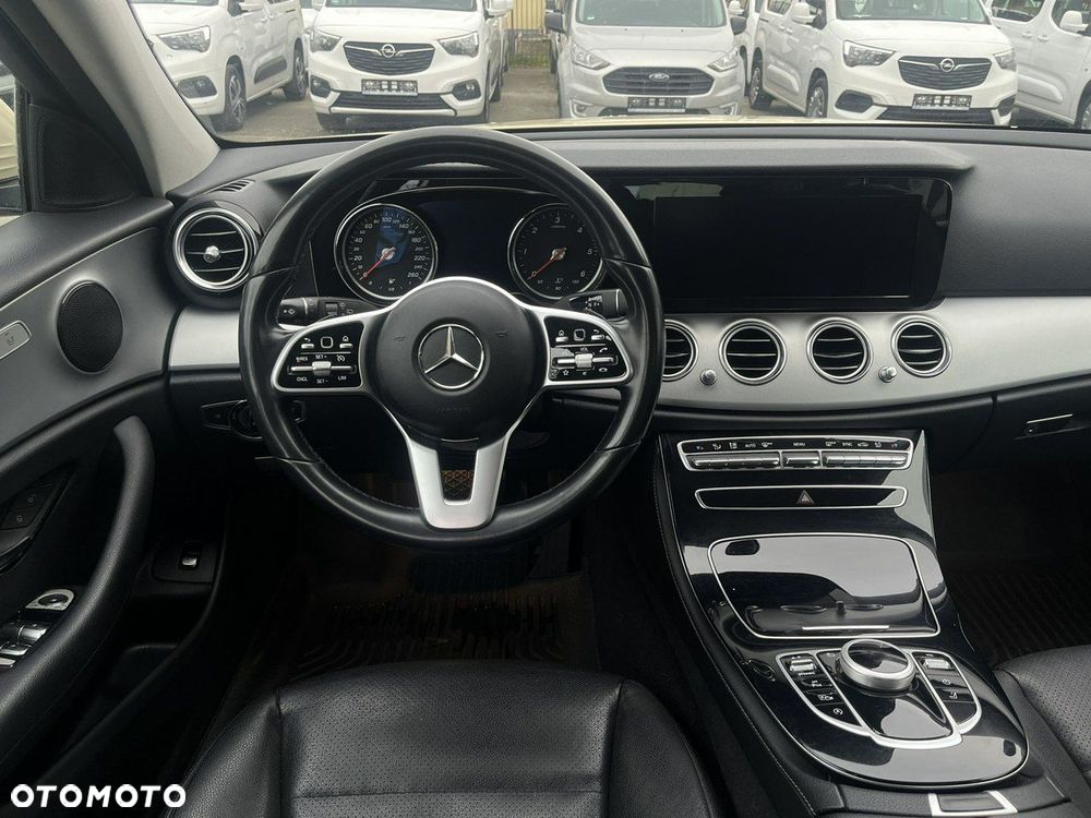Mercedes-Benz Klasa E - 18
