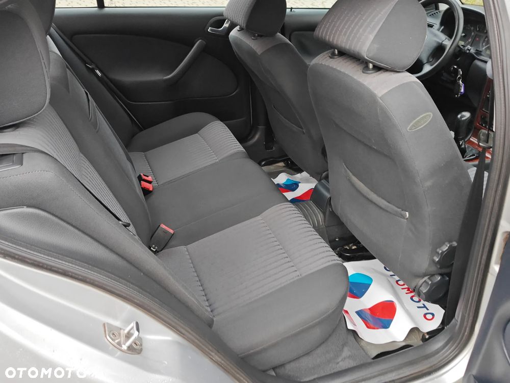 Skoda Octavia 2.0 Ambiente - 18