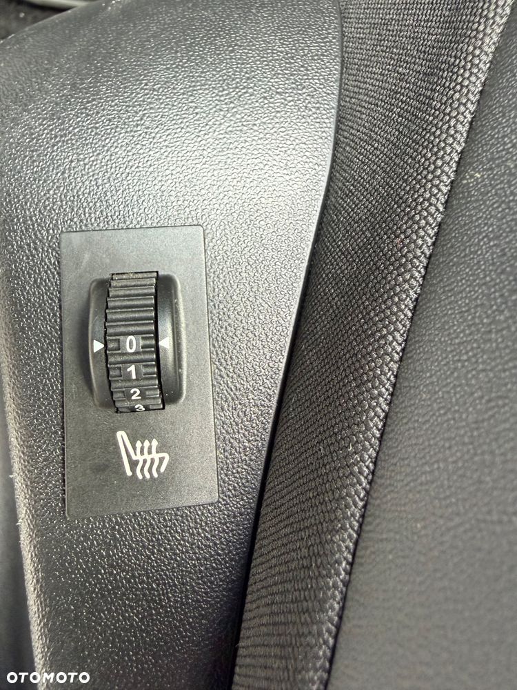 Peugeot 2008 PureTech 82 Style - 34