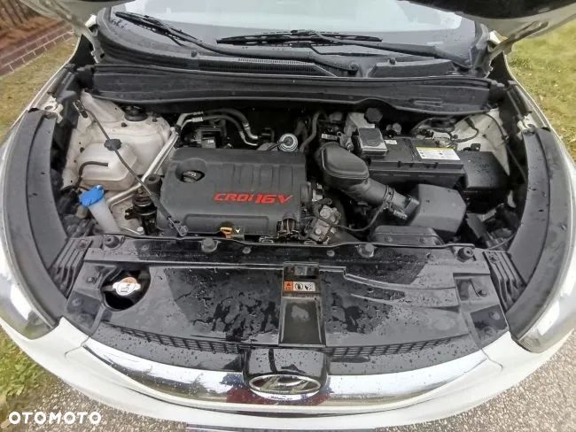 Hyundai ix35 1.7 CRDi 2WD blue Finale Gold - 16