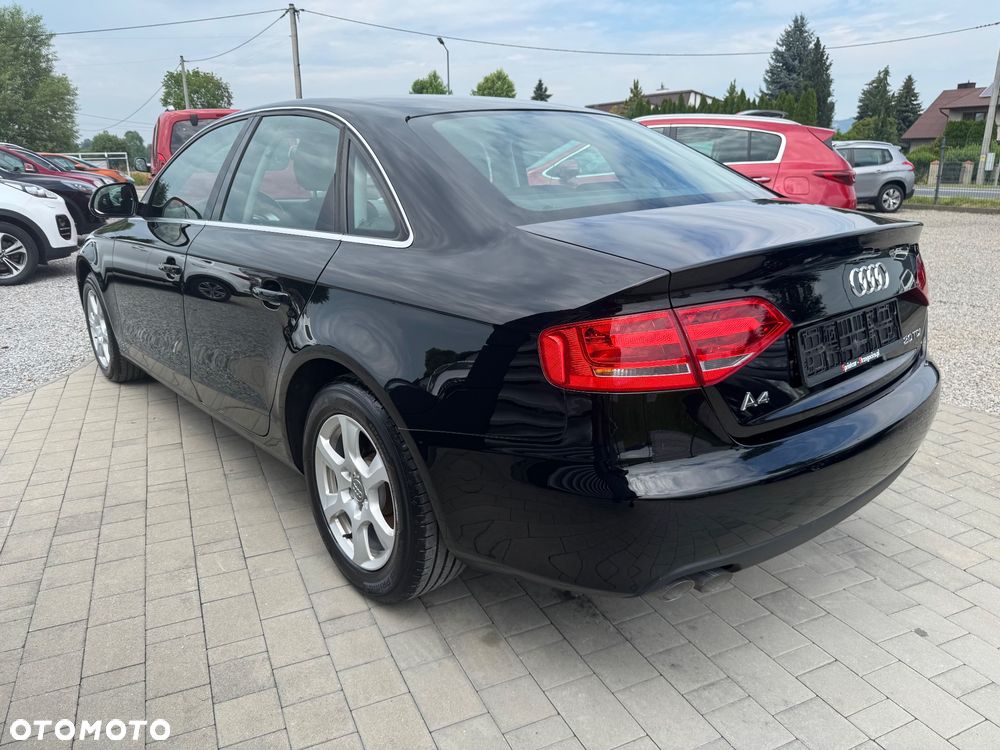Audi A4 Limousine 2.0 TDI DPF Ambiente - 8
