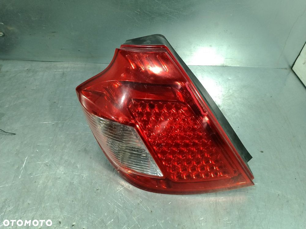 LAMPA TYLNA LEWA KIA CEE'D I 92401-1H0  HATCHBACK - 2