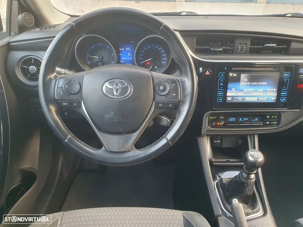 Toyota Auris Touring Sports 1.4 D-4D Comfort+Pack Sport - 7