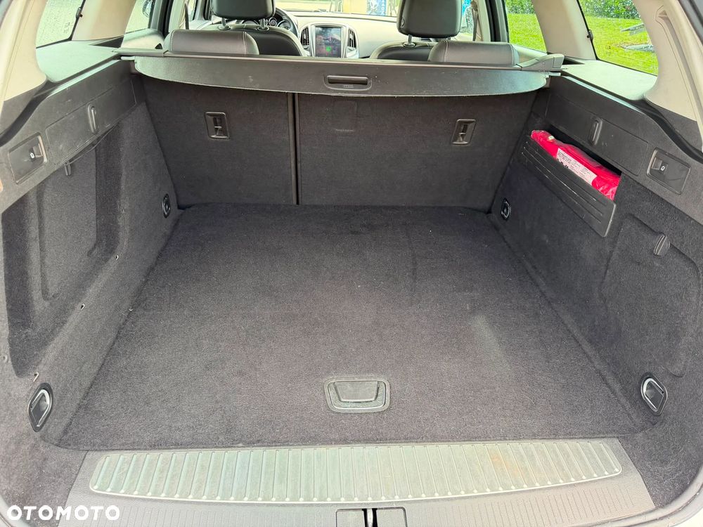 Opel Astra 2.0 CDTI Cosmo - 24