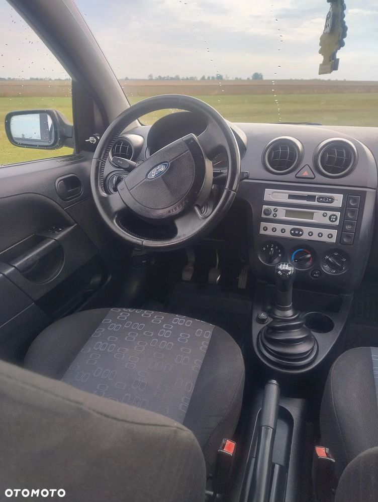 Ford Fiesta 1.25 - 15