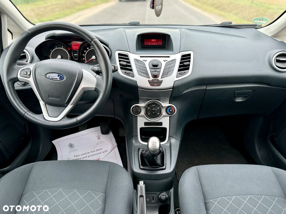 Ford Fiesta 1.25 Viva - 11
