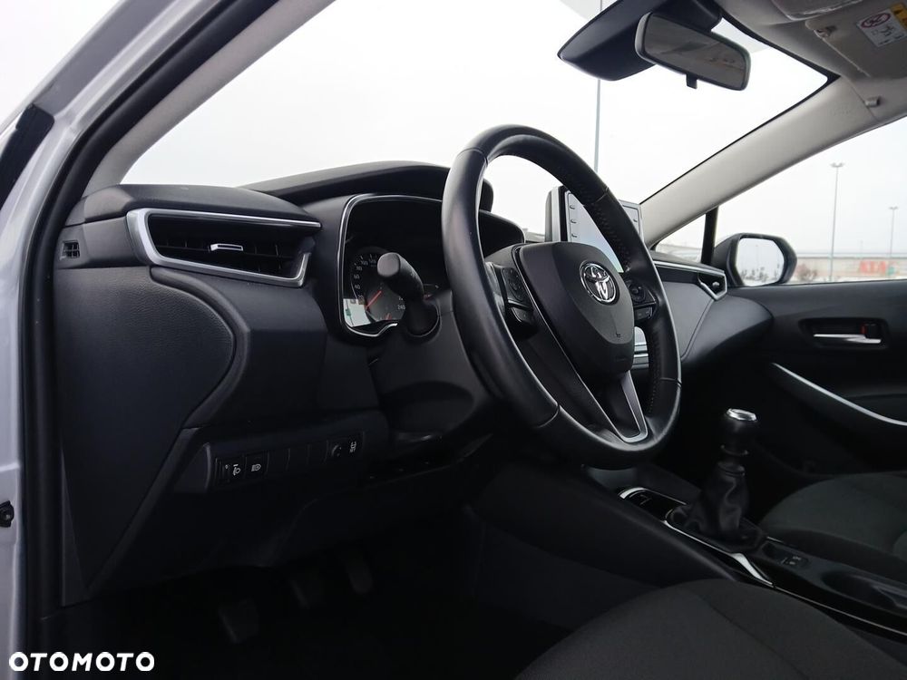 Toyota Corolla - 18