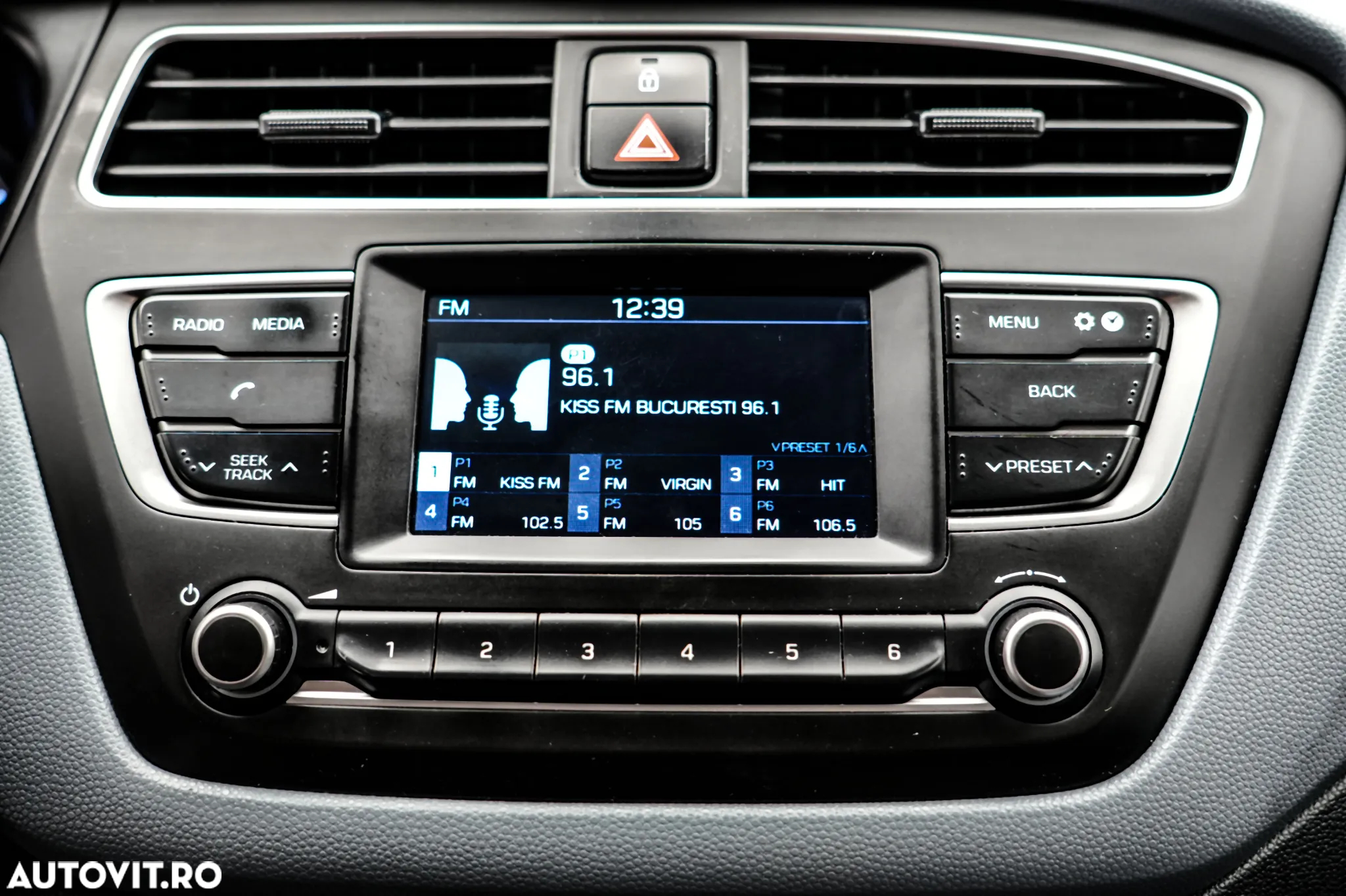 Hyundai i20 1.25 75CP M/T Led Line TwoTione - 21