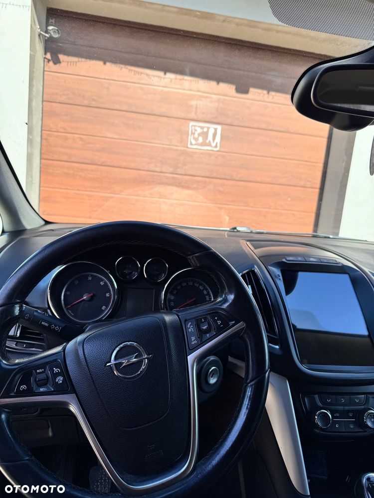 Opel Zafira - 6