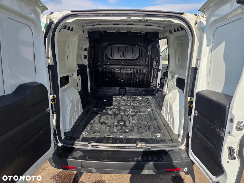 Fiat Doblo Maxi Active - 10